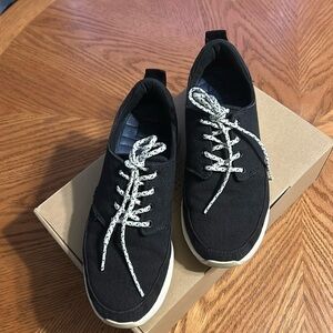 Reef Rover Low canvas sneaker Size 8